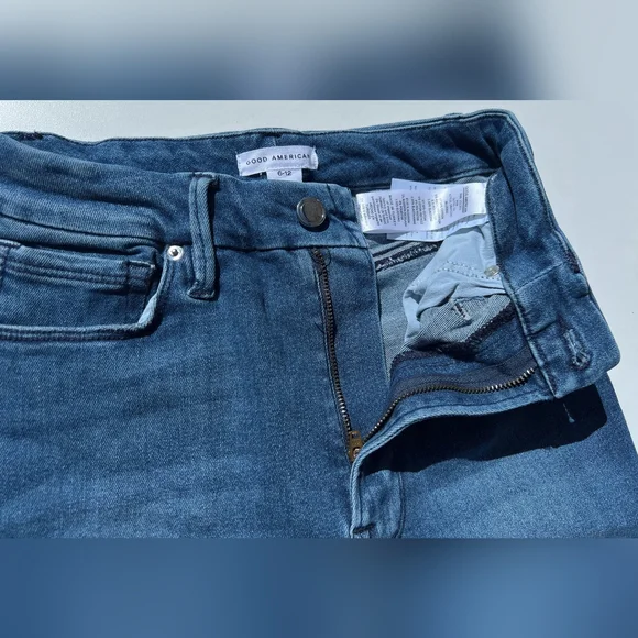 Good American Blue Distressed Skinny Jeans - Picture 5 of 10